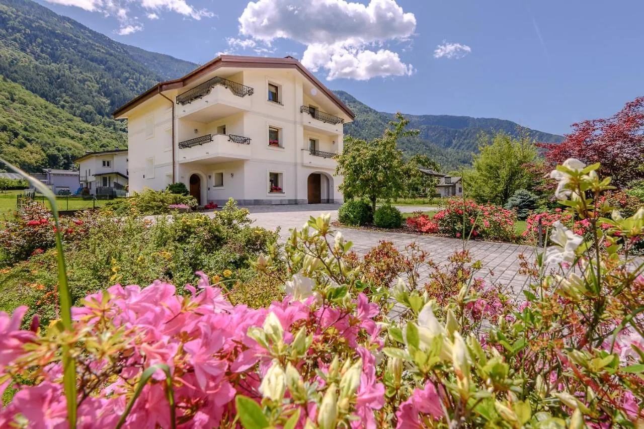 Villa Santa Maria Lovero Valtellino 0*,